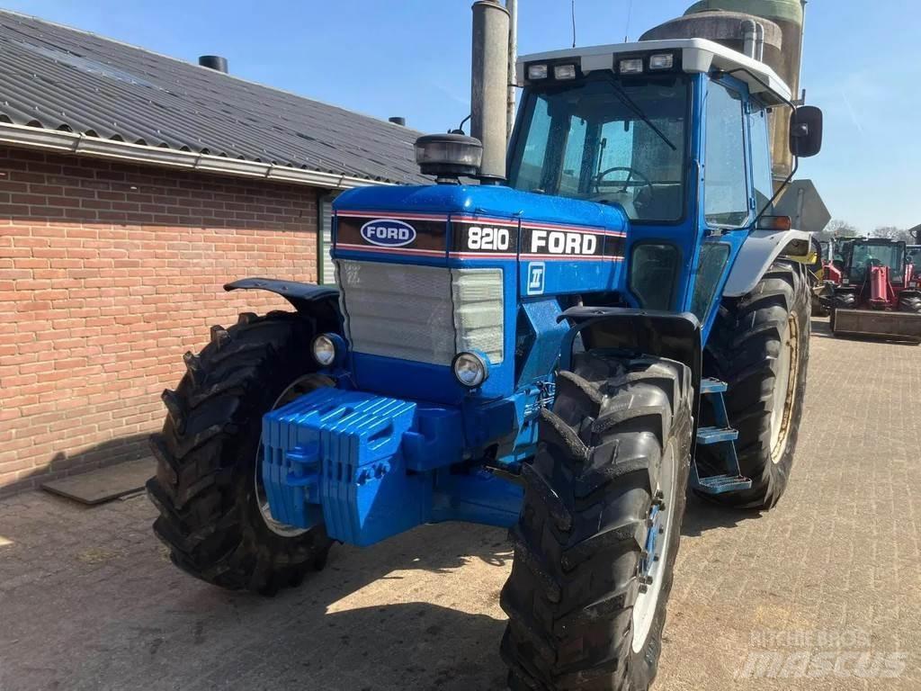 Ford 8210 gen 2 Трактори