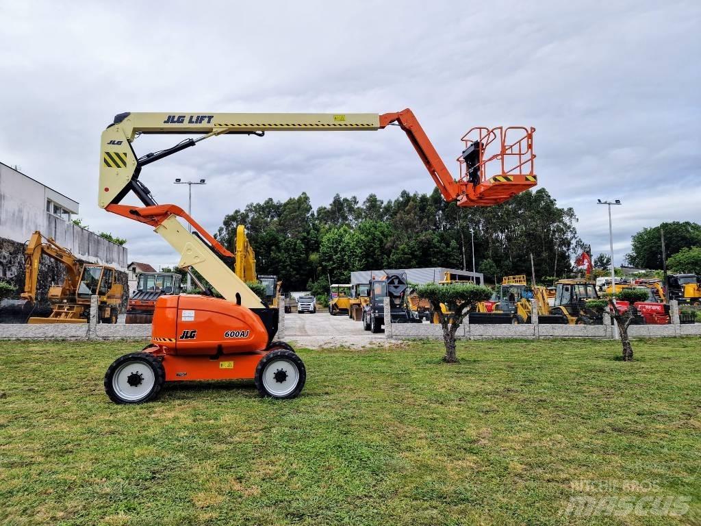 JLG 600 AJ Колінчаті підйомники