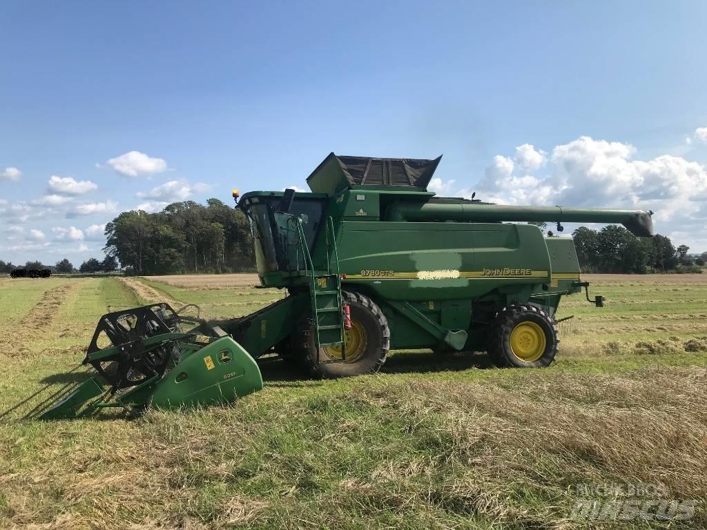 John Deere 9780 CTS Зернозбиральні комбайни