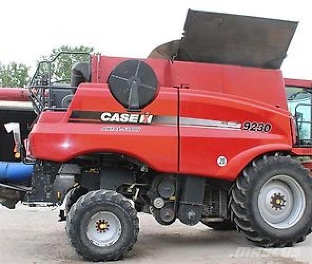 Case IH AF 9230 Зернозбиральні комбайни