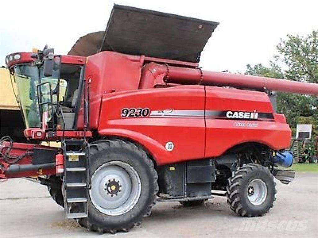 Case IH AF 9230 Зернозбиральні комбайни