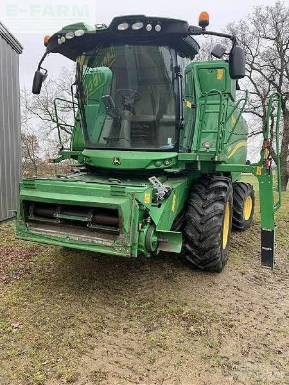 John Deere w660 Зернозбиральні комбайни