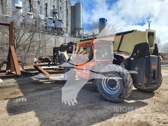 JLG 1255 Телескопічні навантажувачі