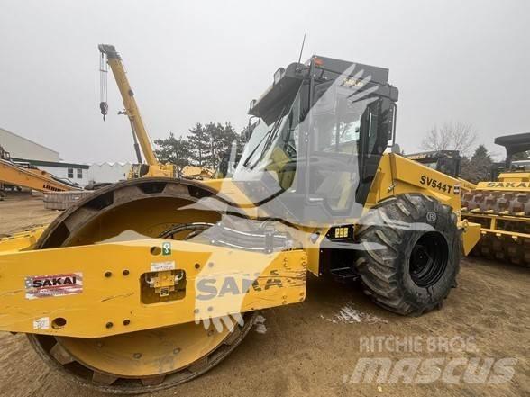 Sakai SV544T Грунтові котки