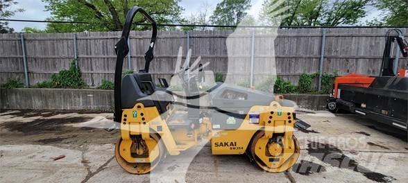 Sakai SW354 Грунтові котки
