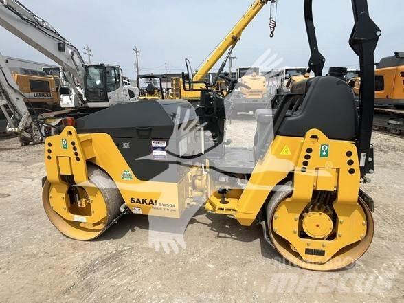 Sakai SW504W Грунтові котки
