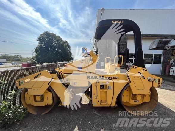 Sakai SW652 Грунтові котки