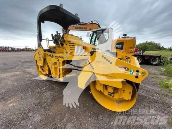 Sakai SW654ND Грунтові котки