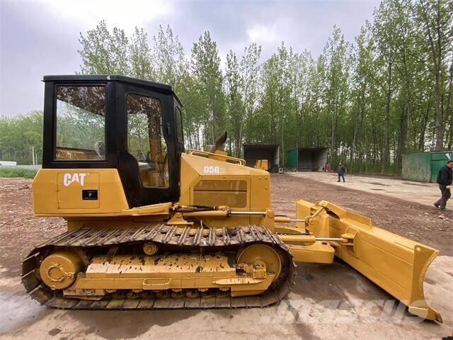CAT D5G Гусеничні бульдозери