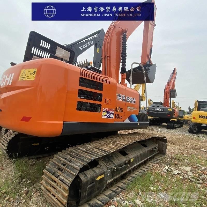 Hitachi ZX 210 Гусеничні екскаватори