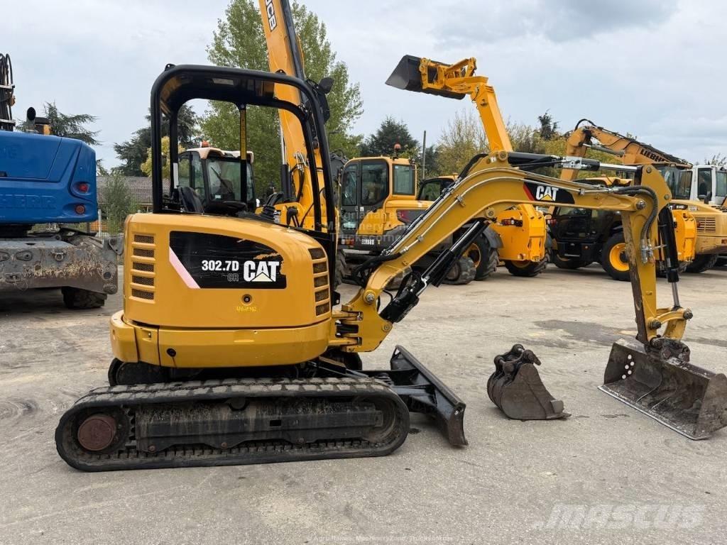 CAT 302.7 CR Міні-екскаватори < 7т