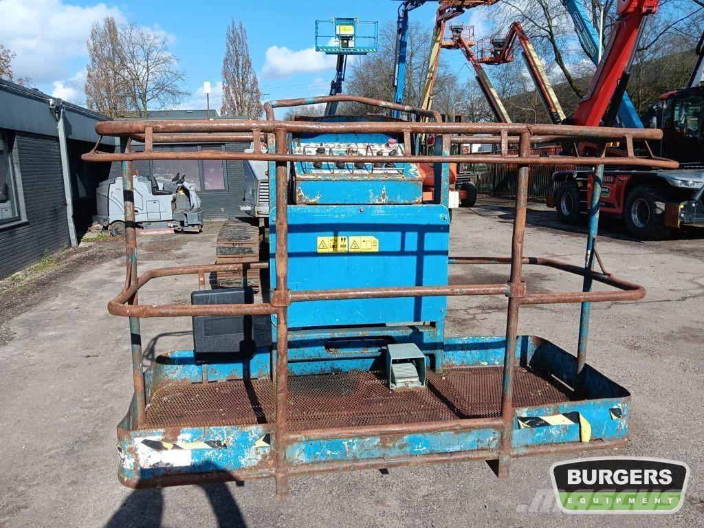 Aichi SR18A Телескопічні підйомники