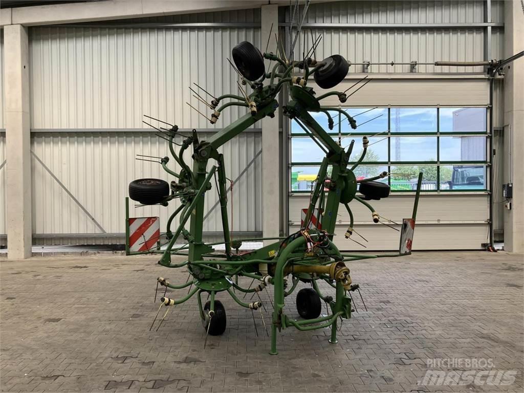 Krone KW 7.70/6x7 Граблі і сінозворушувачі