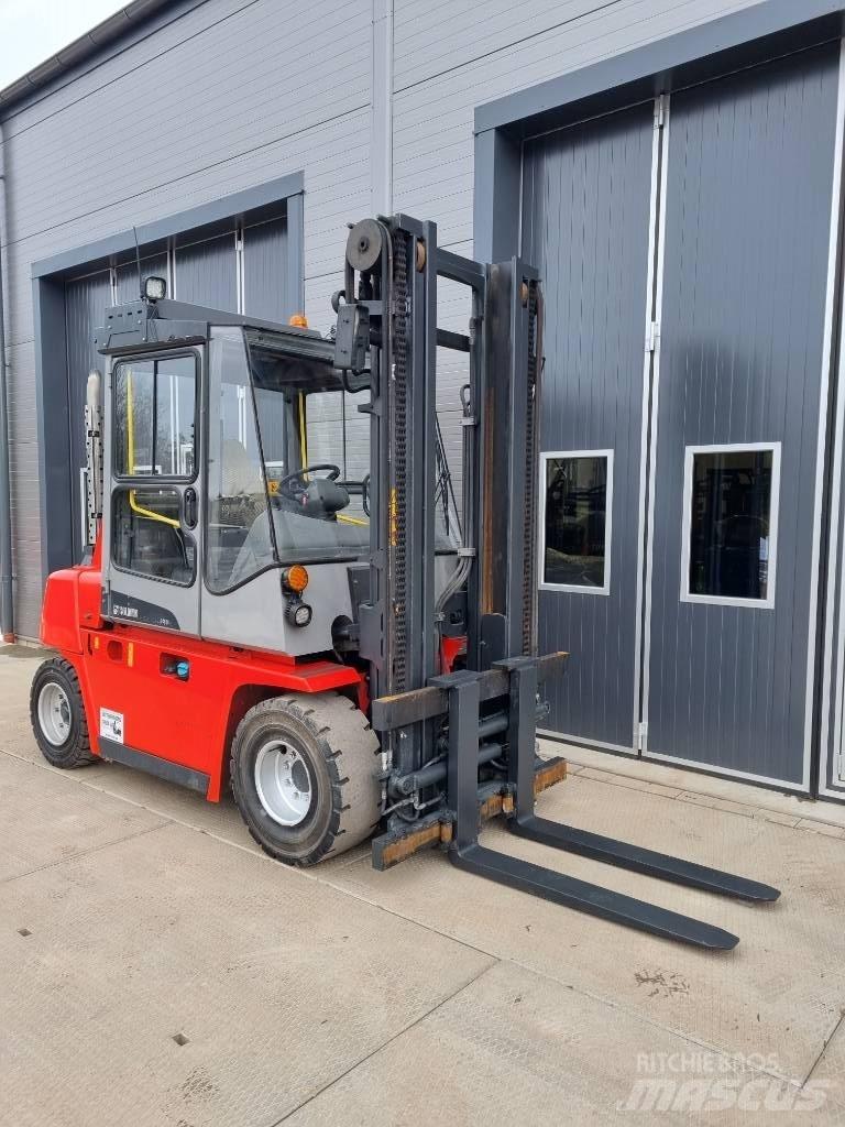 Kalmar DCE 55-6 Дизельні навантажувачі