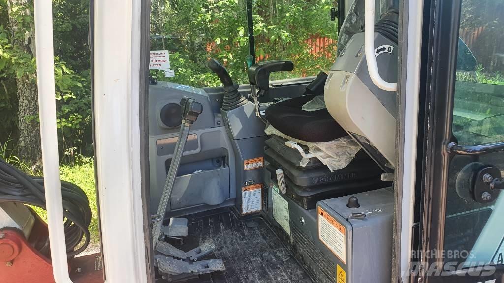 Takeuchi TB235 Міні-екскаватори < 7т