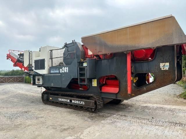 Sandvik QJ 241 Мобільні дробарки