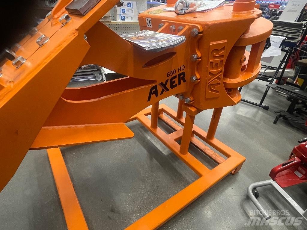 Axer 650 Крани-навантажувачі