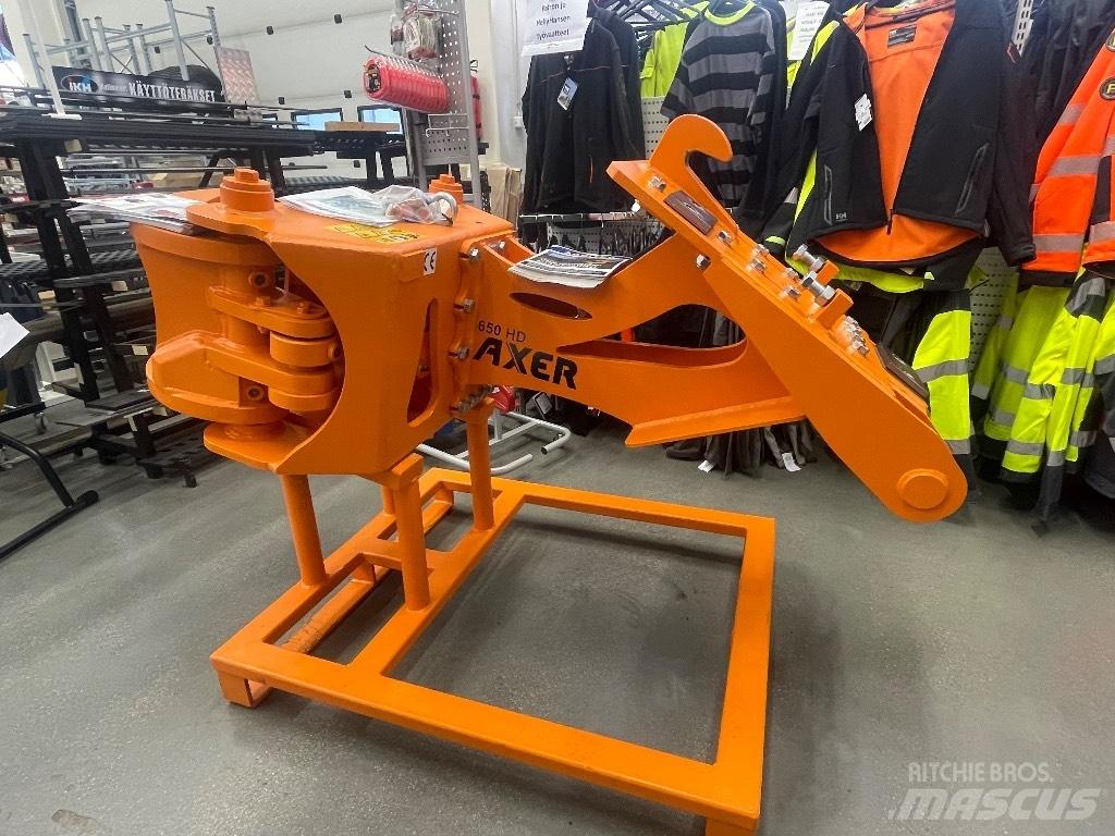 Axer 650 Крани-навантажувачі
