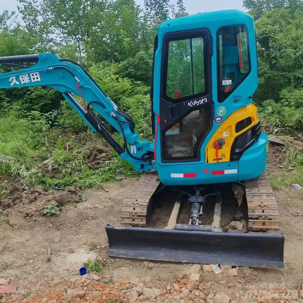 Kubota KX 135 Гусеничні екскаватори