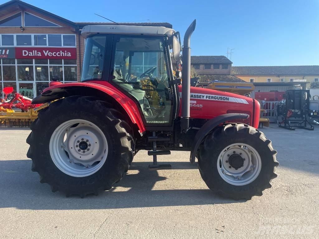 Massey Ferguson 6445 Трактори