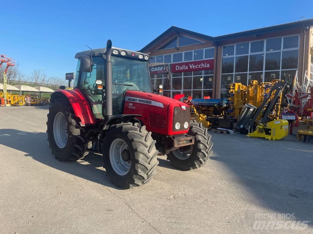 Massey Ferguson 6445 Трактори