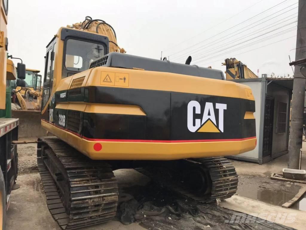 CAT 320BL Гусеничні екскаватори