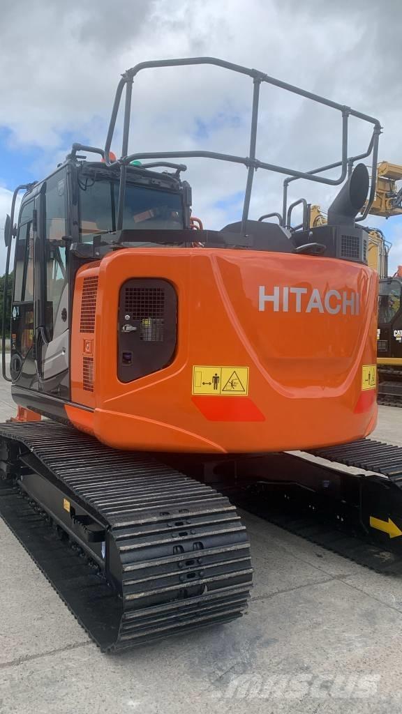 Hitachi ZX 135 US-6 Гусеничні екскаватори