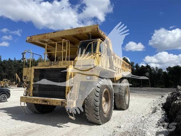 CAT 777B Зчленовані самоскиди