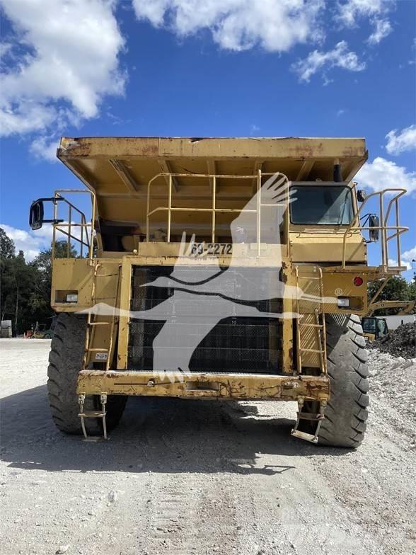 CAT 777B Зчленовані самоскиди