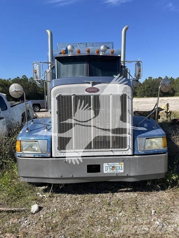 Peterbilt 377 Тягачі