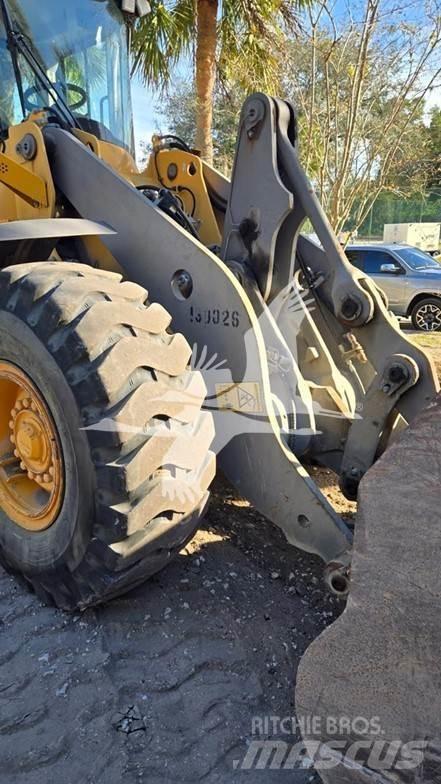 Volvo L70G Фронтальні навантажувачі