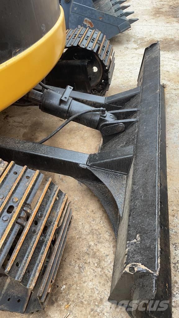 CAT 308C Середні екскаватори 7т. - 12т.