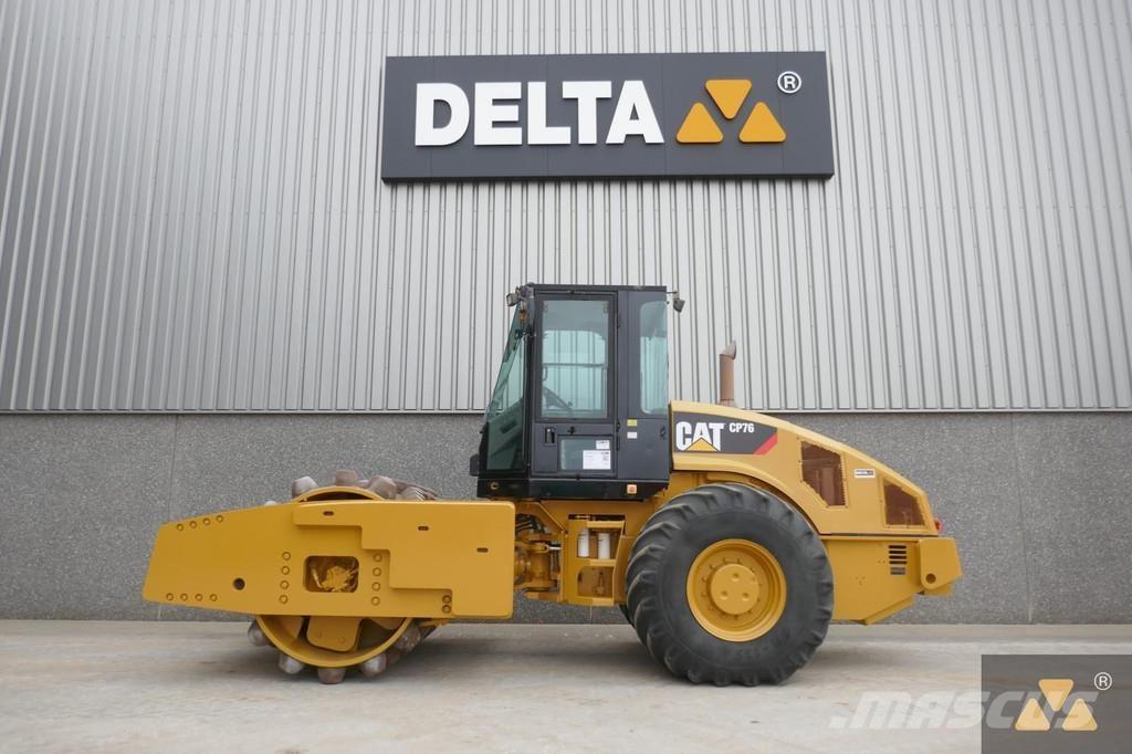 CAT CP76 Грунтові котки