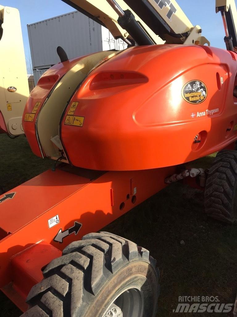 JLG 460 SJ Телескопічні підйомники
