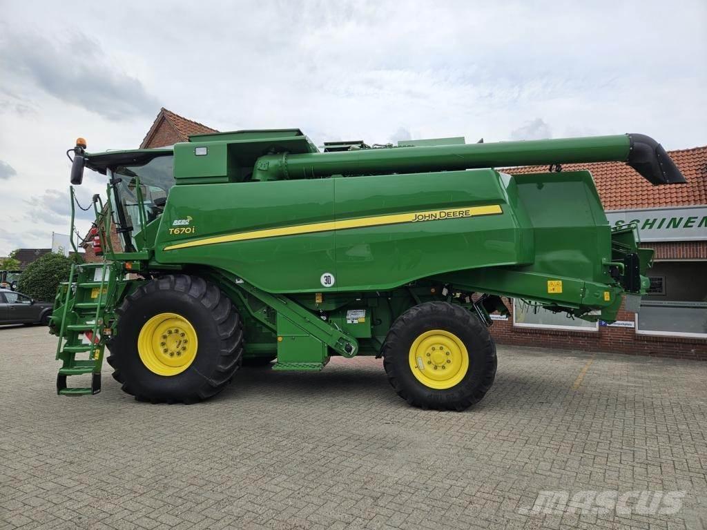 John Deere T660 Зернозбиральні комбайни