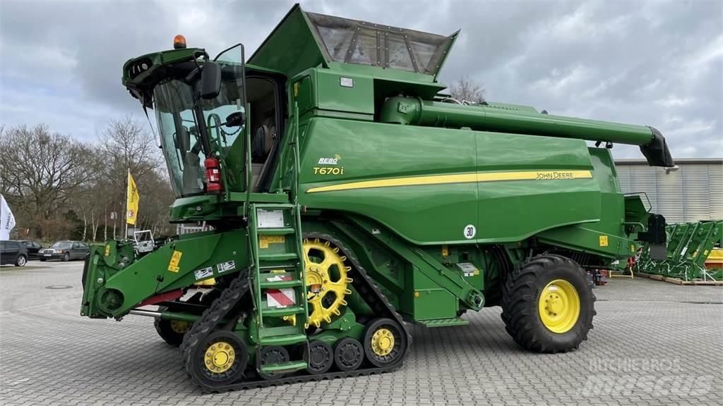 John Deere T660 Зернозбиральні комбайни