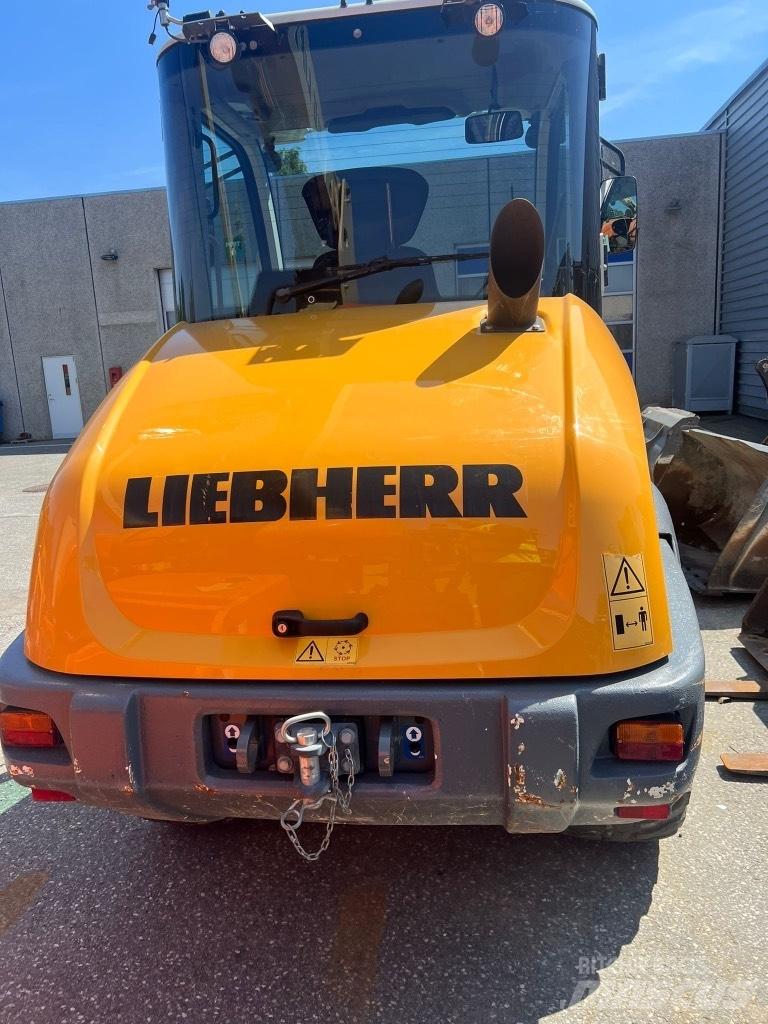 Liebherr L 506 Фронтальні навантажувачі