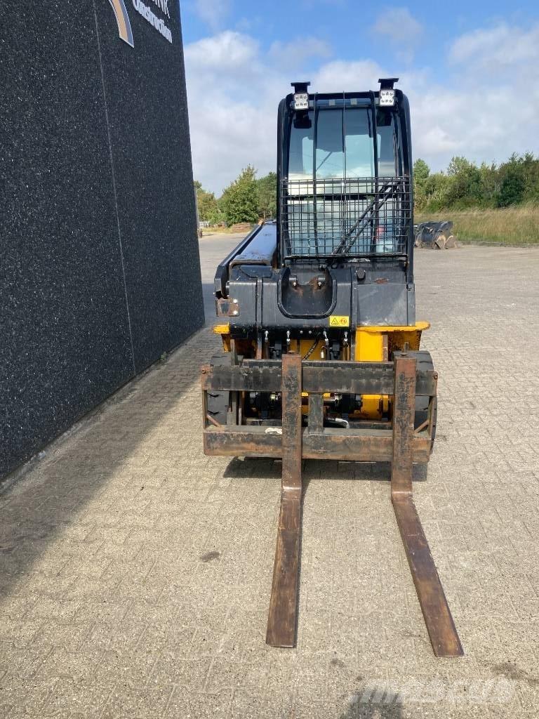 JCB TLT 35 D 4x4 Телескопічні навантажувачі