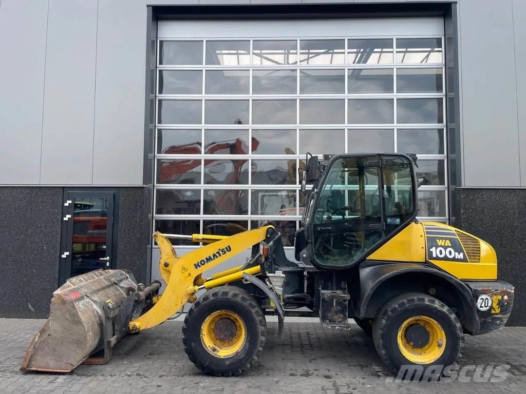 Komatsu WA100 Фронтальні навантажувачі