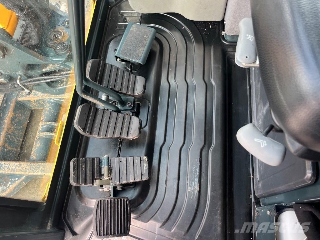 Hyundai R30 Z-9AK Міні-екскаватори < 7т