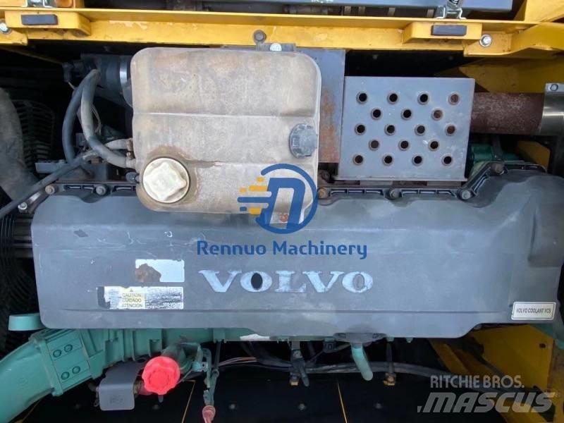 Volvo EC 380 Гусеничні екскаватори