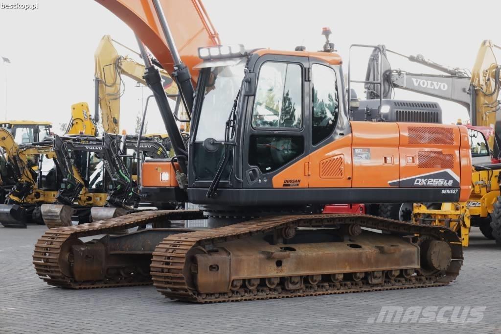 Doosan DX 255 LC-7 Гусеничні екскаватори