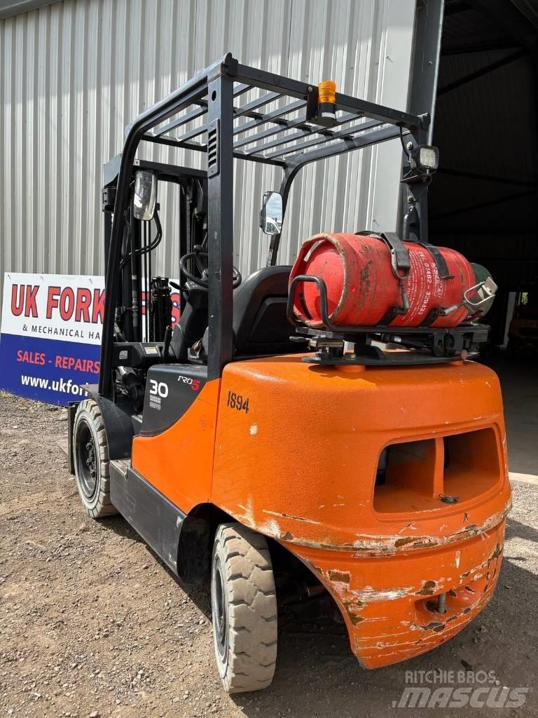 Doosan G 30 E-5 Газові навантажувачі