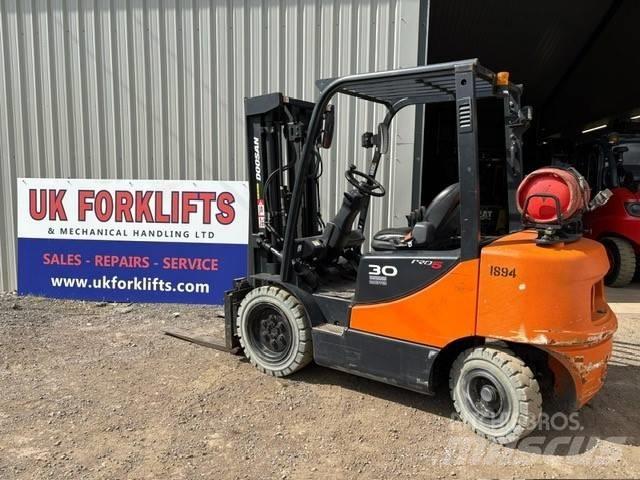 Doosan G 30 E-5 Газові навантажувачі
