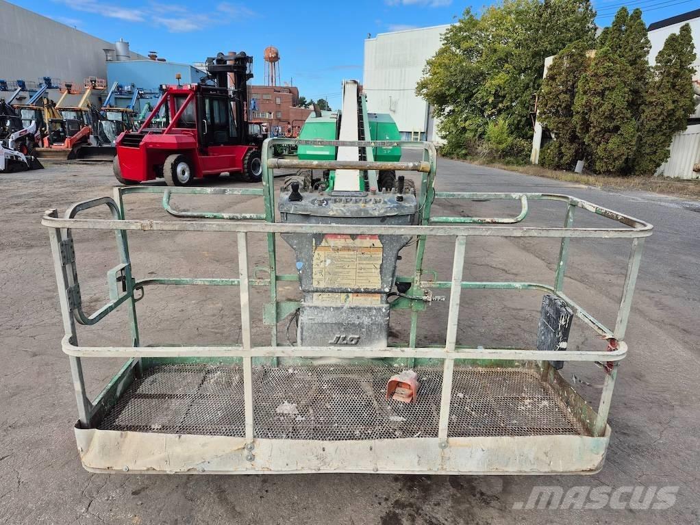 JLG 800 S Телескопічні підйомники