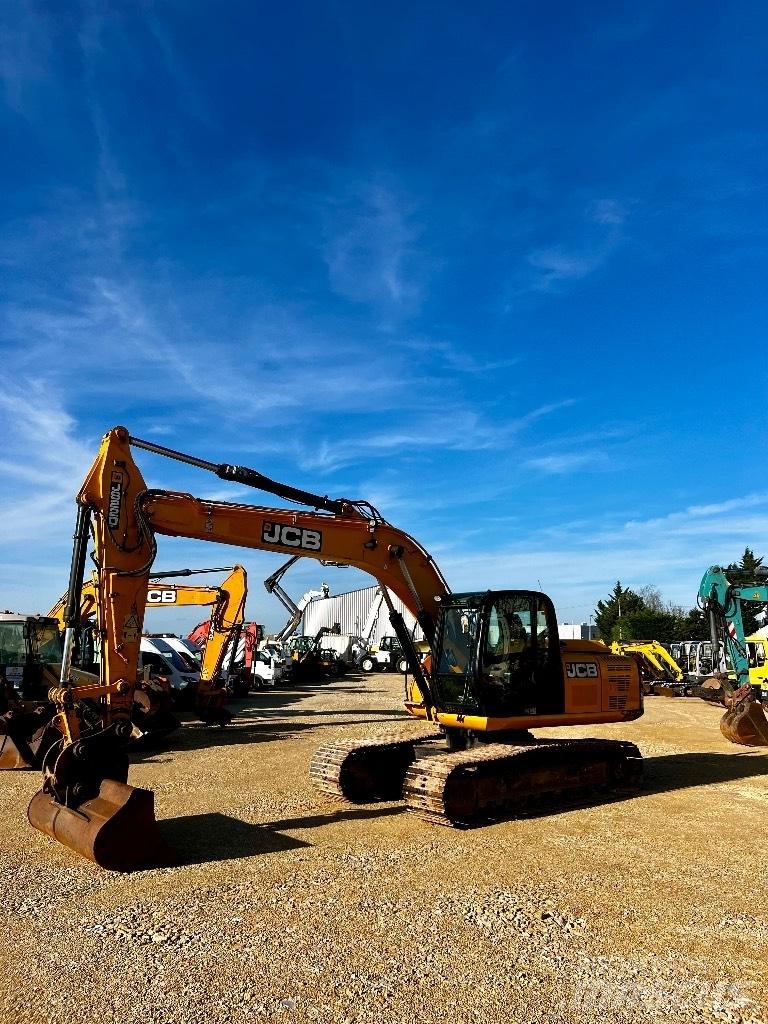 JCB JS 220 N LC Гусеничні екскаватори