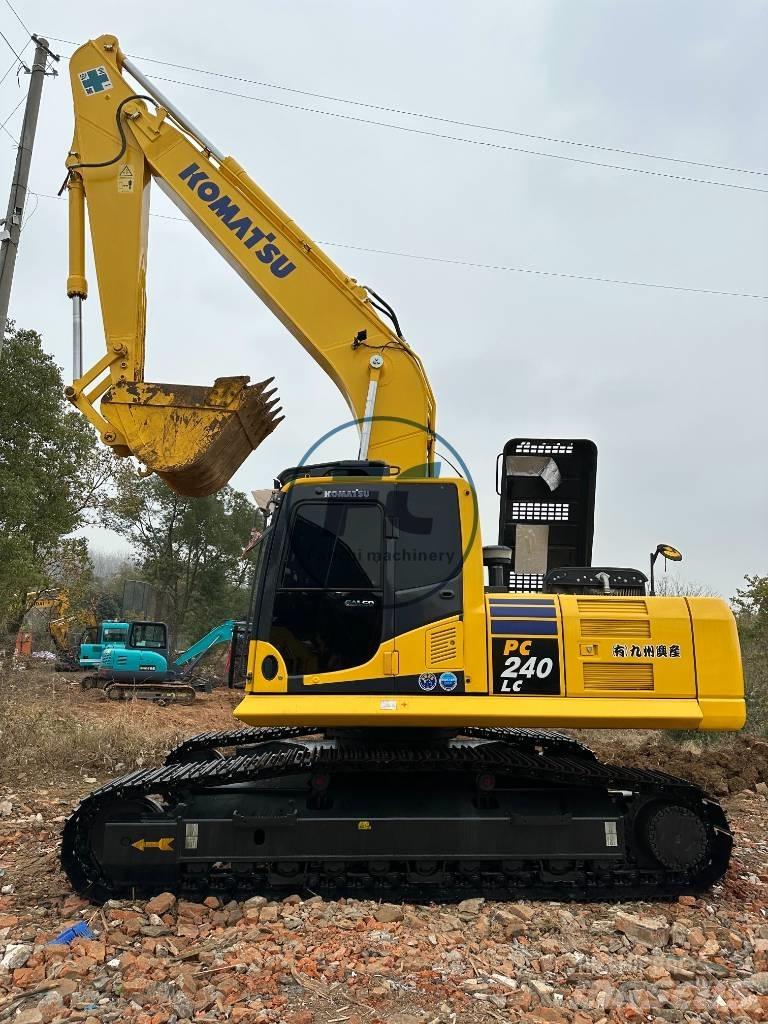 Komatsu PC 240-8 Гусеничні екскаватори