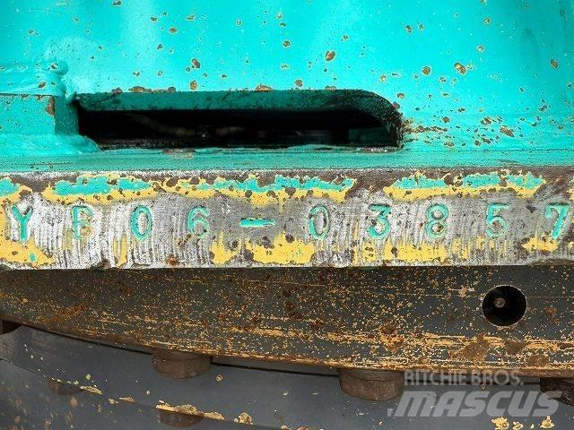 Kobelco SK 225 SR Гусеничні екскаватори