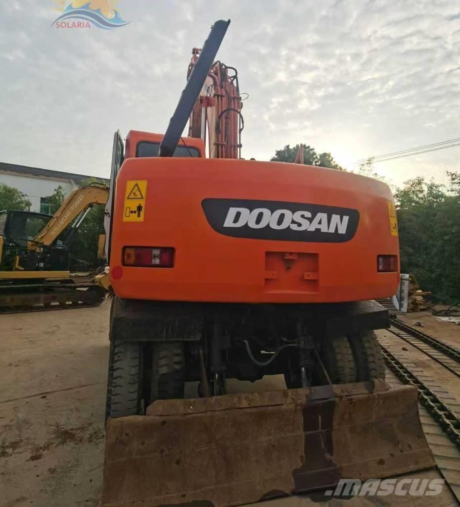 Doosan DH 150 W-7 Колісні екскаватори