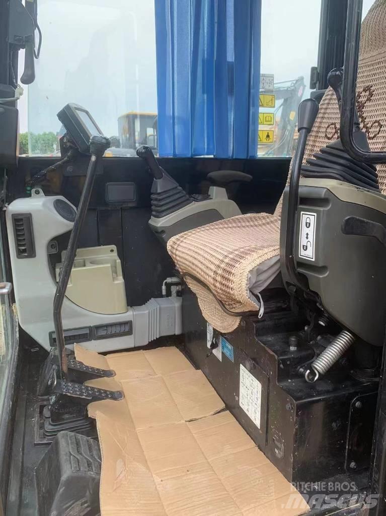 CAT 306E2 Гусеничні екскаватори